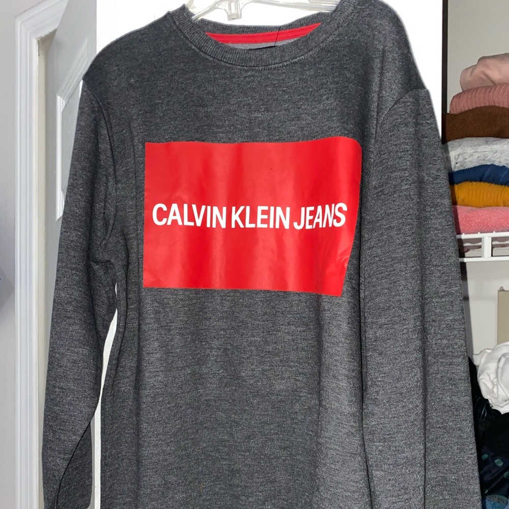Calvin Klein sweatshirt